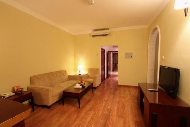 อัลมาฮาเรสซิเด้นซ์ Hotel ราสอัลไคมาห์ ภายนอก รูปภาพ