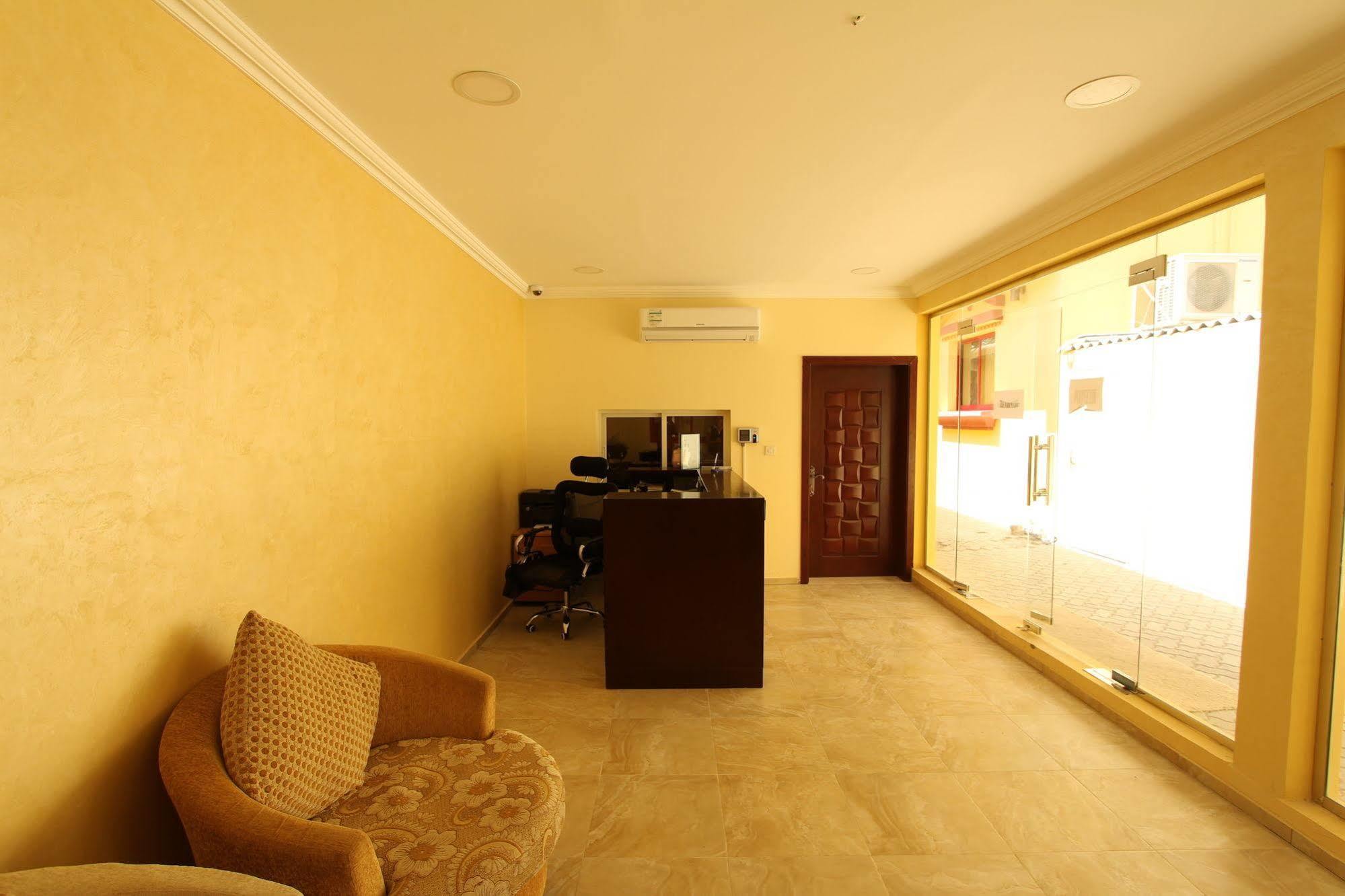อัลมาฮาเรสซิเด้นซ์ Hotel ราสอัลไคมาห์ ภายนอก รูปภาพ